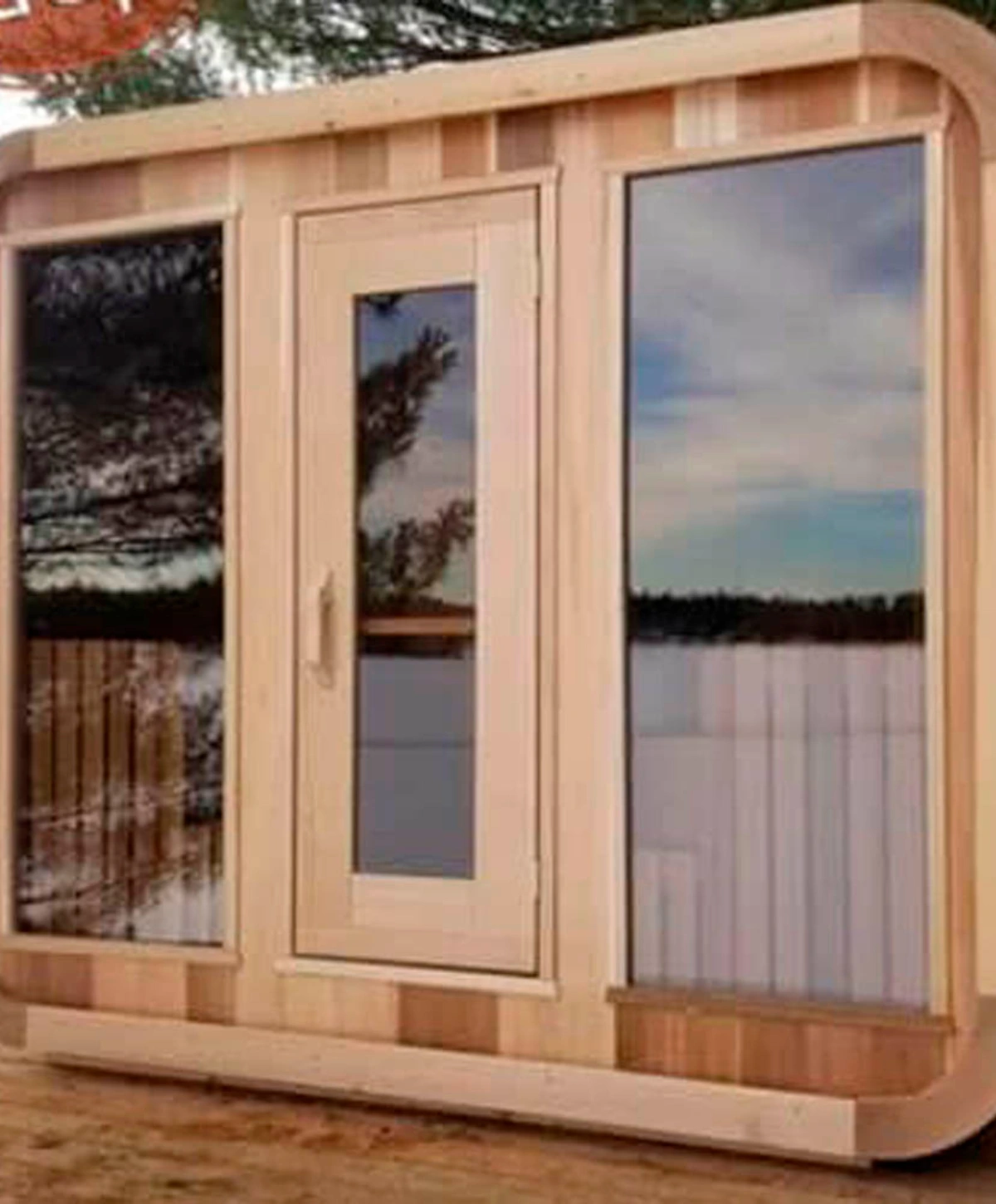 SaunaFin Luna outdoor sauna with glass front